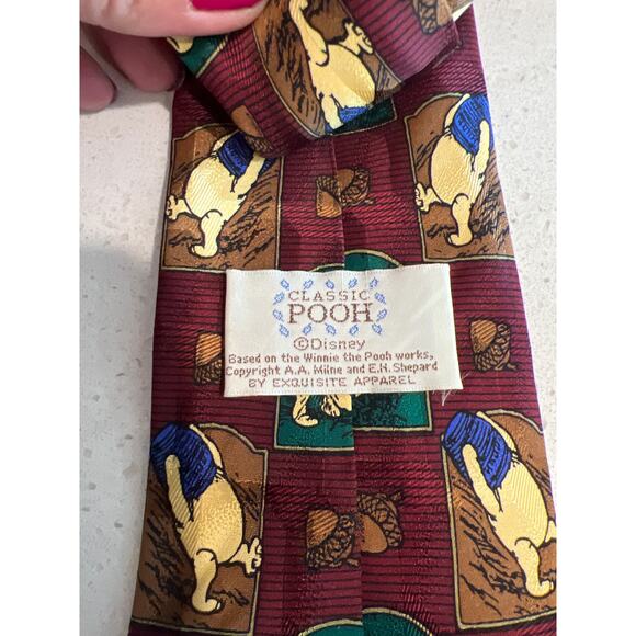 Disney Classic Pooh Winnie The Pooh silk necktie tie - Picture 3 of 4